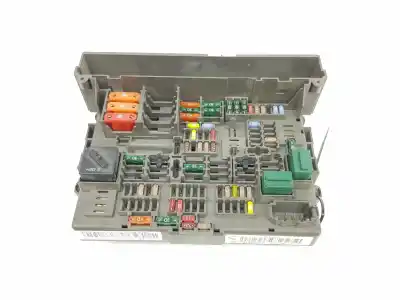 Peça sobressalente para automóvel em segunda mão caixa de fusíveis e relés por bmw serie 1 berlina (e81/e87) 2.0 turbodiesel cat referências oem iam 61149119445