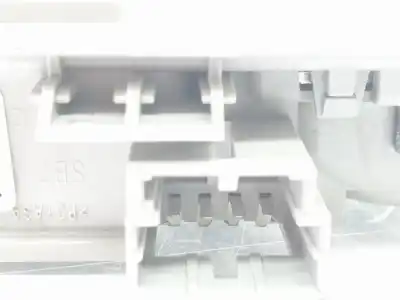 Автозапчастина б/у внутрішне світло для skoda superb 2.0 tdi посилання на oem iam 3v0947291  3v0947291