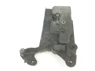 Second-hand car spare part medium for skoda superb 2.0 tdi oem iam references 5q0915321j  5q0915331k