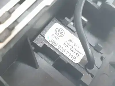Автозапчастина б/у внутрішне світло для skoda superb 2.0 tdi посилання на oem iam 3b0035711b  5g1947105l