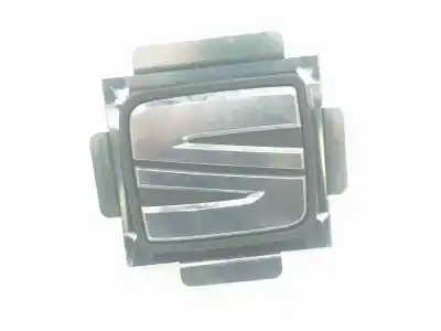 Second-hand car spare part tailgate back door handle for seat ibiza 1.0 tsi oem iam references 6f0827565