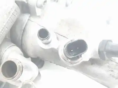 Автозапчастина б/у коробка метелика для skoda superb 2.0 tdi посилання на oem iam 04l128637  04l128637a