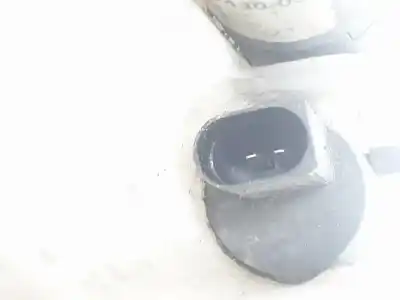 Second-hand car spare part windscreen washer bottle for bmw 7 (e65, e66, e67) 730 d oem iam references 61667148064  7001942