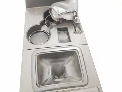 Pezzo di ricambio per auto di seconda mano bracciolo centrale per dodge nitro 2.8 crd 4wd riferimenti oem iam 5ke541dvag  5ke541dvag