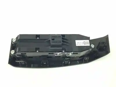 Peça sobressalente para automóvel em segunda mão botão / interruptor elevador vidro dianteiro esquerdo por mazda 3 berlina bp zenithx referências oem iam bdmc66350b  bdmc66350b