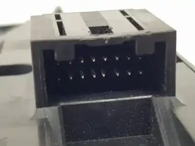 Peça sobressalente para automóvel em segunda mão botão / interruptor elevador vidro dianteiro esquerdo por mazda 3 berlina bp zenithx referências oem iam bdmc66350b  bdmc66350b