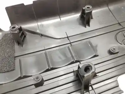 Recambio de automóvil de segunda mano de tapa motor superior para toyota yaris (_p13_) 1.3 (nsp130_) referencias oem iam 126110y030  126110y030