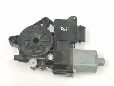 Second-hand car spare part left front window motor for hyundai i20 ii (gb, ib) 1.2 oem iam references 82401c8020  82450c8010