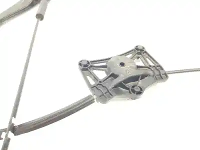 Second-hand car spare part passenger side right window regulator for skoda fabia 1.0 mpi oem iam references 6v0837462b  