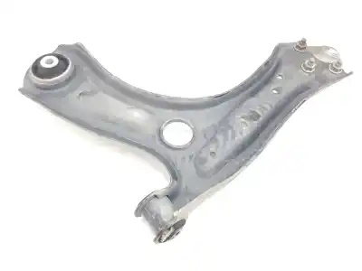 Second-hand car spare part front right lower suspension arm for skoda fabia 1.0 mpi oem iam references 6r0407152f  6r0407152f
