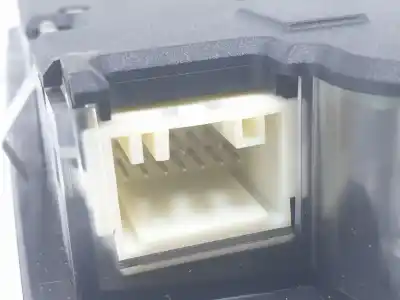 Second-hand car spare part interior light for bmw serie 3 cabrio (e93) 3.0 oem iam references 9137475  61319137475