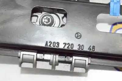 Pezzo di ricambio per auto di seconda mano alzacristalli anteriore destro per mercedes clase c (w203) berlina 2.2 cdi cat riferimenti oem iam 2037203246 a2037203046 