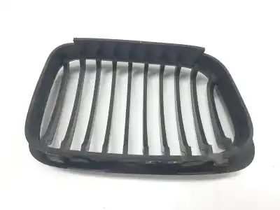 Second-hand car spare part front grille for bmw 3 (e46) 320 d oem iam references 51138208489  8208489