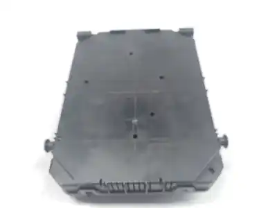 Second-hand car spare part fuse box unit for citroen c4 lim. 1.2 12v e-thp oem iam references 9832881080  1677607880