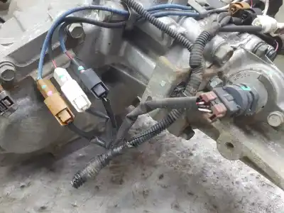 Автозапчасти б/у раздаточная коробка за mitsubishi l 200 2.5 di-d ссылки oem iam 3242a154  3242a154