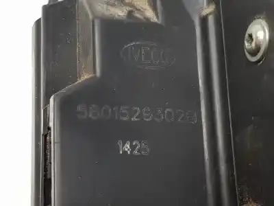 Second-hand car spare part front right door lock for iveco daily furgón 2.3 diesel cat oem iam references 5801529302b  5801529302