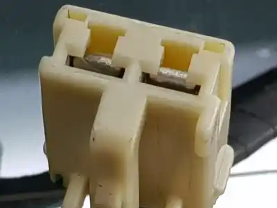 Автозапчастина б/у заднє скло для mitsubishi l 200 2.5 di-d посилання на oem iam mn146095  mn146095