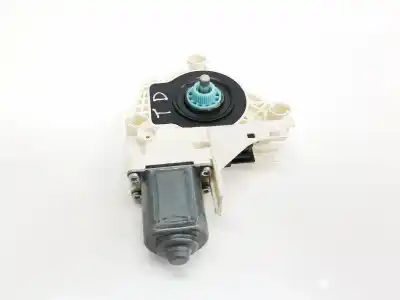 Автозапчасти б/у МОТОР ЗАДНЕГО ПРАВОГО СТЕКЛА за AUDI Q3 (8UB, 8UG)  ссылки OEM IAM 8K0959812A  8K0959812A