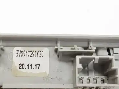 Автозапчасти б/у внутренний свет за skoda superb (3v3) 2.0 tdi ссылки oem iam 3v0947291  3v0947291