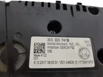 Автозапчасти б/у приборная доска за skoda superb (3v3) 2.0 tdi ссылки oem iam 3v0920741b  3v0920741b