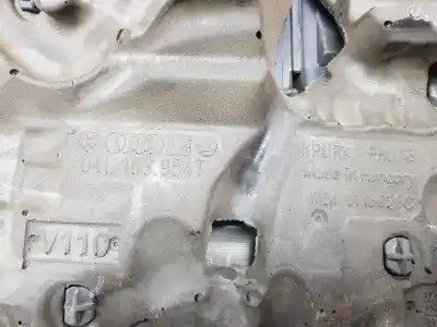Автозапчастина б/у крішка двигуна для skoda superb (3v3) 2.0 tdi посилання на oem iam 04l103925t  04l103925t