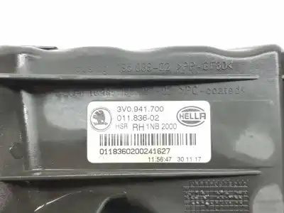 Автозапчастина б/у правий протитуман для skoda superb (3v3) 2.0 tdi посилання на oem iam 3v0941700  3v0941700