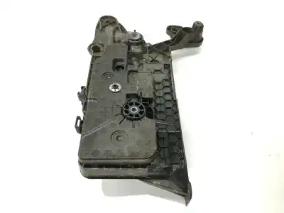 Автозапчастина б/у середній для skoda superb (3v3) 2.0 tdi посилання на oem iam 5q0915331k  5q0915331k