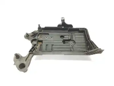 Автозапчастина б/у середній для skoda superb (3v3) 2.0 tdi посилання на oem iam 5q0915331k  5q0915331k