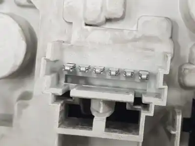 Second-hand car spare part right tailgate light for renault grand modus 1.6 16v oem iam references 8200658413r  8201012188