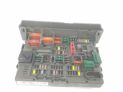 Peça sobressalente para automóvel em segunda mão caixa de fusíveis e relés por bmw x1 (e84) xdrive 20d referências oem iam 9119446