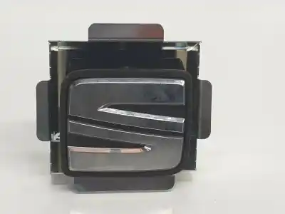 Second-hand car spare part tailgate back door handle for seat ibiza (kj1) fr oem iam references 6f0827565