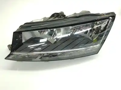 Second-hand car spare part left headlight for skoda fabia combi 1.0 tsi oem iam references 6v1941015d Second-hand car spare part left headlight for skoda fabia combi 1.0 tsi oem iam references 6v1941015d