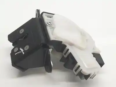 Second-hand car spare part trunk lock for mazda 3 lim. () 2.0 cat oem iam references bjt662310  bjt662310