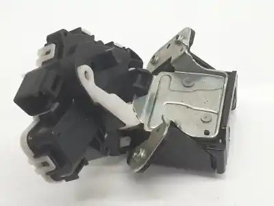 Second-hand car spare part trunk lock for mazda 3 lim. () 2.0 cat oem iam references bjt662310  bjt662310