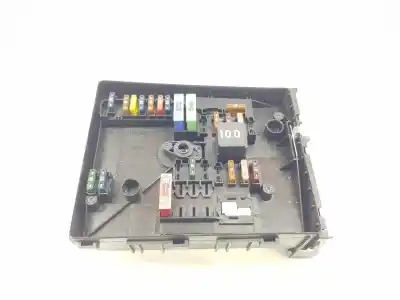Pièce détachée automobile d'occasion BOÎTES À FUSIBLES pour VOLKSWAGEN CADDY FURGÓN/KOMBI  Références OEM IAM 2K5970331R  2K5970331R