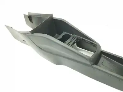 Автозапчастина б/у центральний подлокник для skoda fabia ambition посилання на oem iam 6v0863739  6v0863242b