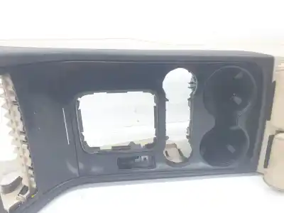 Автозапчастина б/у центральний подлокник для volkswagen touareg (7p5) 3.0 v6 tdi dpf посилання на oem iam 7p1863241  7p1863241