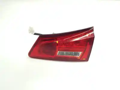 Pezzo di ricambio per auto di seconda mano Luce Di Coda Interna Destra per LEXUS IS 200 (DS2/IS2) 220d Riferimenti OEM IAM 8158153071  8158153071
