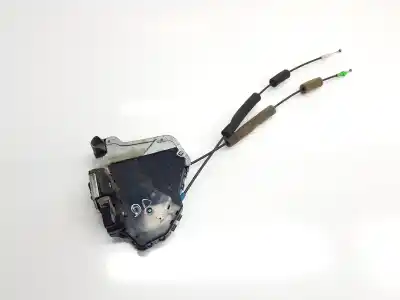 Second-hand car spare part Front Right Door Lock for LEXUS IS 200 (DS2/IS2) 220d OEM IAM references 6903053090  6903053090