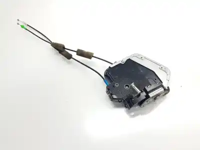 Second-hand car spare part Rear Left Door Lock for LEXUS IS 200 (DS2/IS2) 220d OEM IAM references 6906053040  6906053040