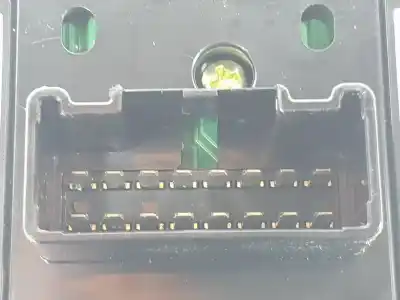 Second-hand car spare part left front power window switch for kia ceed (jd) 1.0 drive oem iam references 93570a2200  93570a2200wk