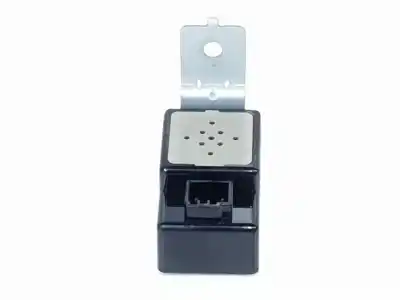 Автозапчастина б/у ЕЛЕКТРОННИЙ МОДУЛЬ для KIA CEED (JD)  Посилання на OEM IAM 957102G100  957102G100