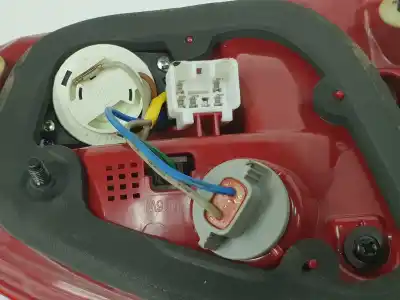 Peça sobressalente para automóvel em segunda mão farolim interior traseiro direito por kia ceed (jd) 1.0 drive referências oem iam 92404a2200  92404a2200