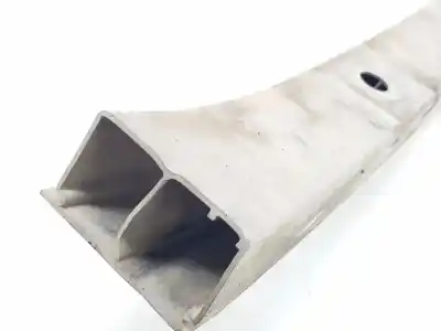 Pezzo di ricambio per auto di seconda mano rinforzo paraurti anteriore per mercedes-benz clase ml (bm 164) 320 / 350 cdi (164.122) 224 cv / 165 kw riferimenti oem iam a1646261455  a1646201234