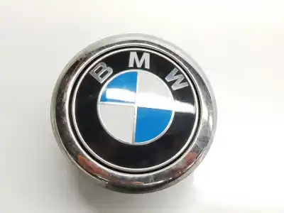 Pièce détachée automobile d'occasion Poignée Extérieure De Coffre / Hayon pour BMW SERIE 1 BERLINA 5P (F20) BMW 120d xdrive Références OEM IAM 7270728  7248535