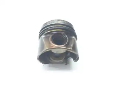 Second-hand car spare part piston for skoda superb 2.0 tdi oem iam references 04l107065am  04l107065am
