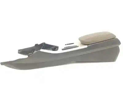 Автозапчастина б/у центральний подлокник для BMW X3 (F25) sDrive 18d Посилання на OEM IAM 51169204253  9204253