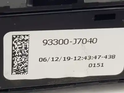 Second-hand car spare part switch for kia ceed (cd) 1.4 t-gdi oem iam references 93300j7040  93300j7040