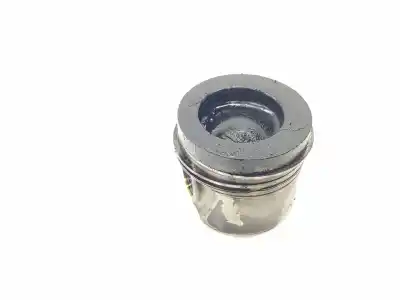 Second-hand car spare part piston for skoda superb (3v3) 2.0 tdi oem iam references 04l107065am  04l107065am