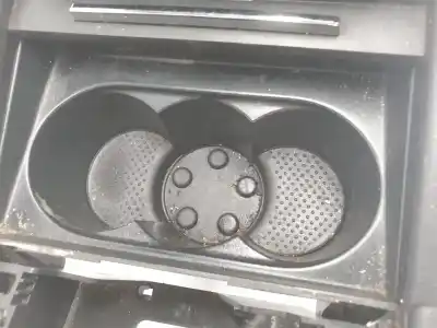 Автозапчасти б/у центральный подлокотник за skoda superb 2.0 tdi ссылки oem iam 3v1880492  3v1863242b